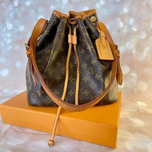 ‼️SOLD‼️Authentic Louis Vuitton petite Noe drawstring bucket bag